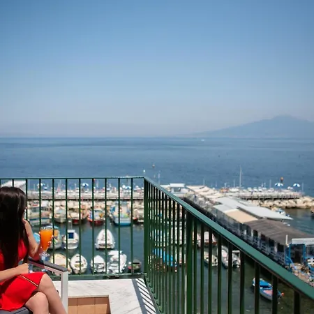 Seaview By The Sea With Terrace Апартаменты *