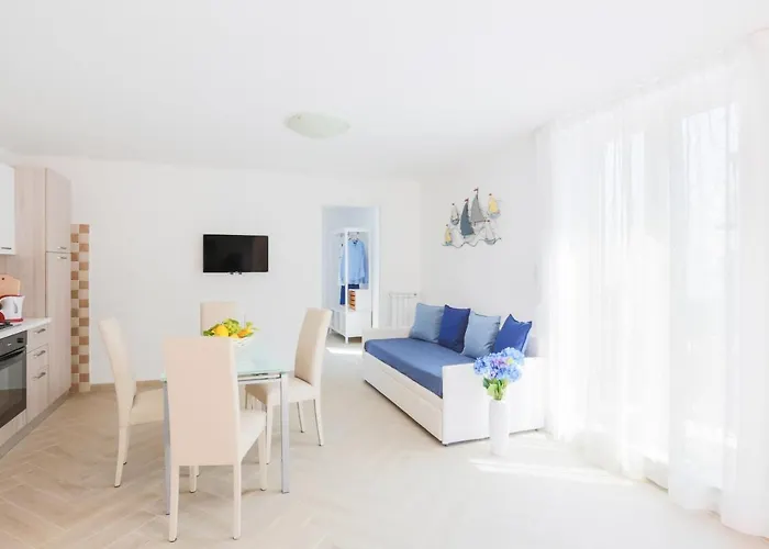 Seaview By The Sea With Terrace Sorrento